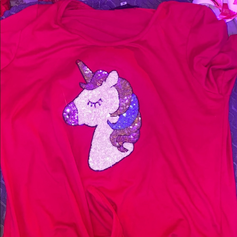 Red unicorn print top
